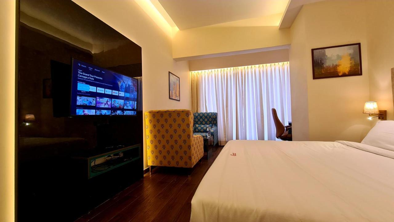 Galaxy Club & Hotel Bijapur  Exterior photo